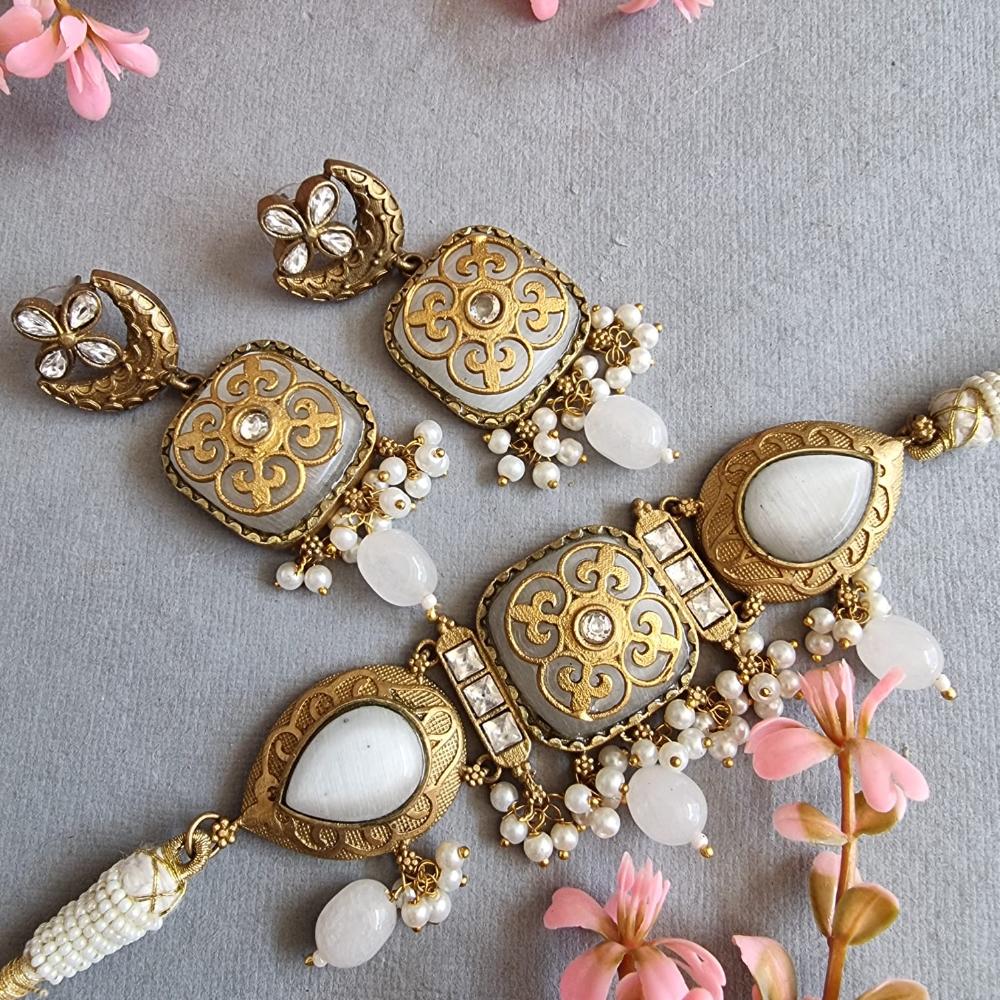 FS Collection Elegant Gold Plated  Pota Stones Perfect for Weddings, Festivals Choker Necklace Set
