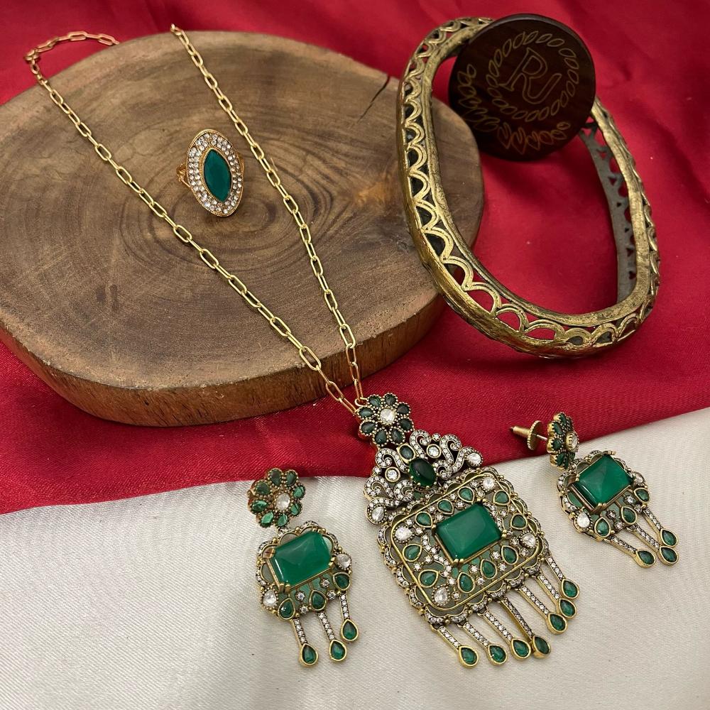 FS Collection Pota Stone Long Necklace Set