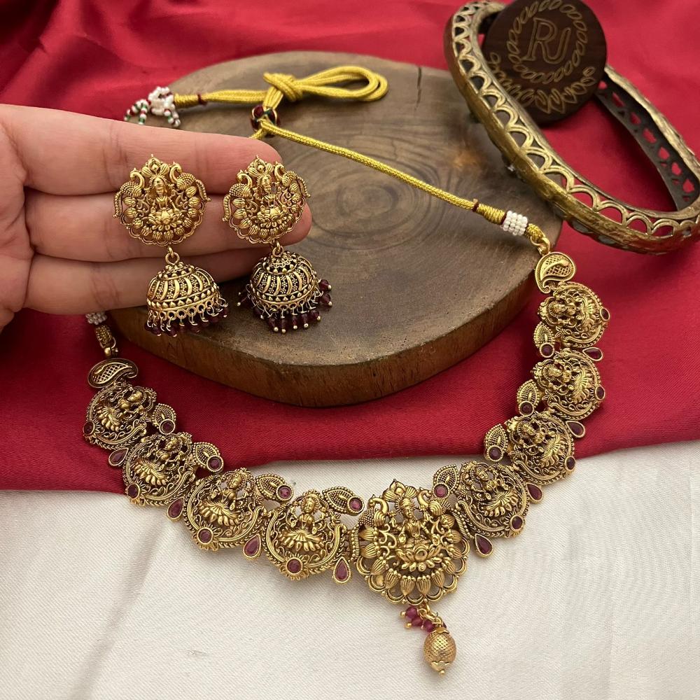 FS Collection Gold Plated Pota Stone And Beads Temple Necklace Set
