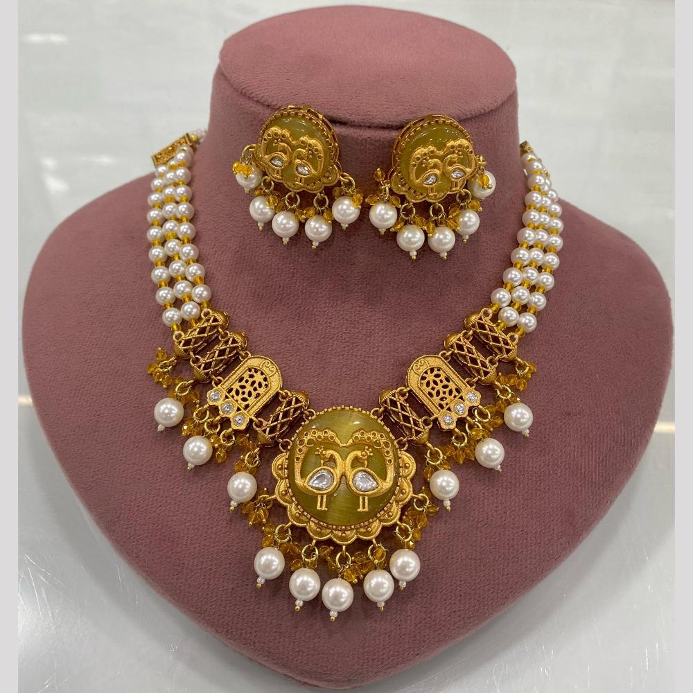 FS Collection Peacock Motif Pearl Beads and Intricate Filigree Design Necklace Set