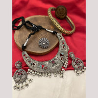 FS Collection 2 Tone Plated Pota Stone And Pearl Necklace Set