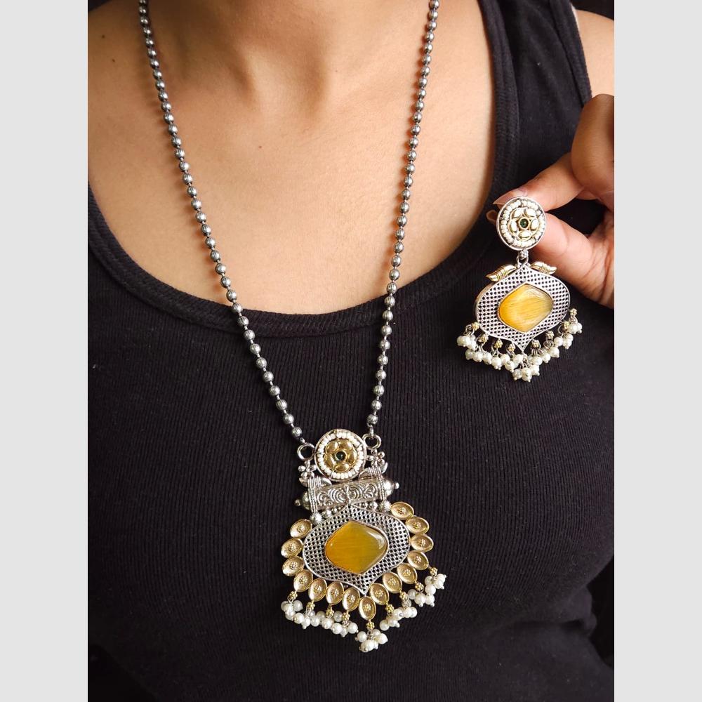 FS Collection Stylish Dual Tone Pota Stone And Pearl Long Necklace Set