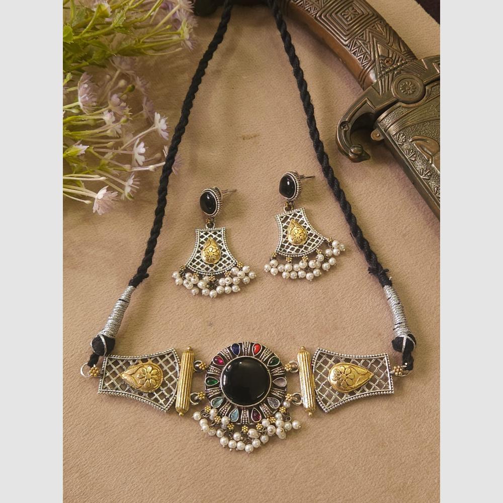 FS Collection Stylish Dual Tone Pota Stone And Pearl Choker Necklace Set