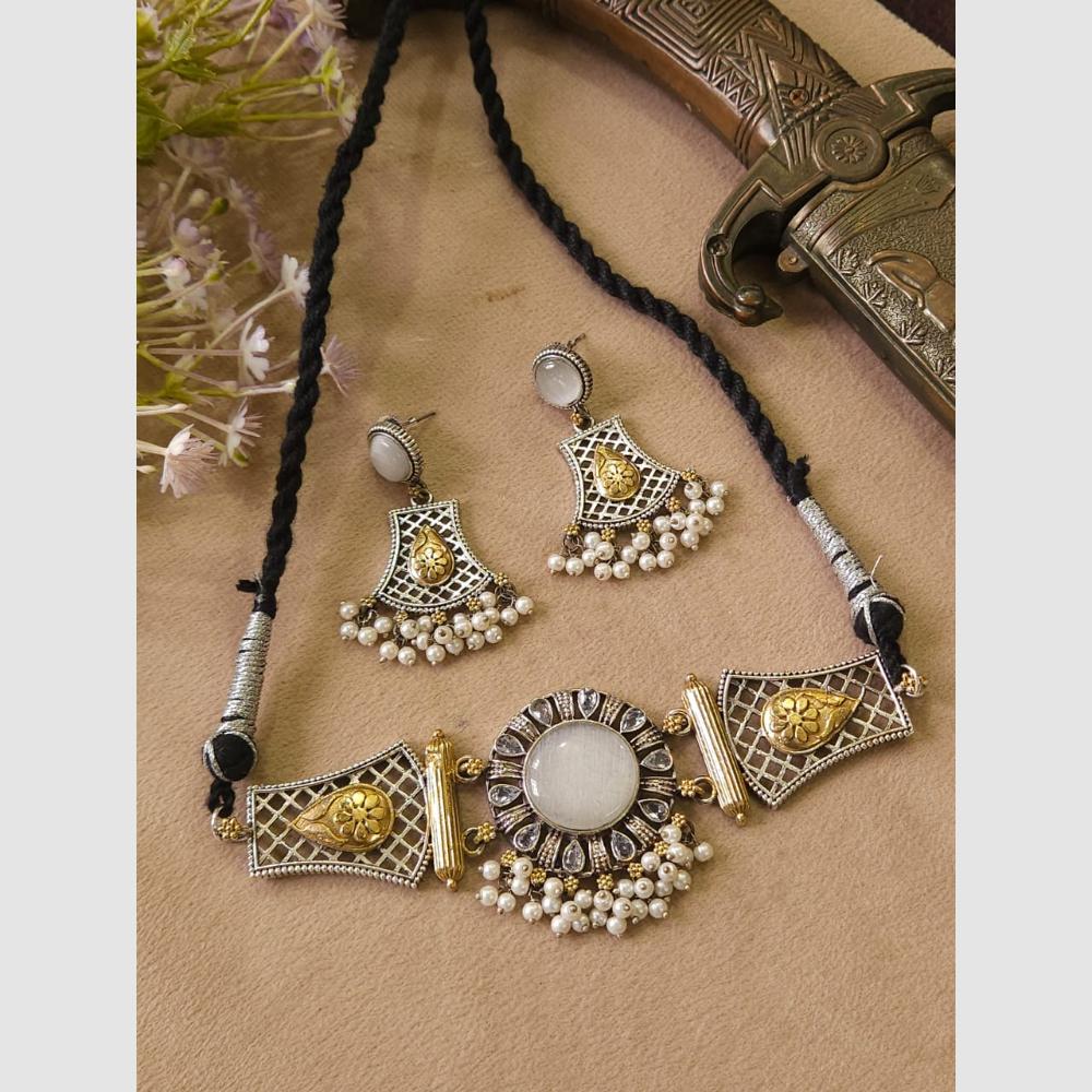 FS Collection Stylish Dual Tone Pota Stone And Pearl Choker Necklace Set