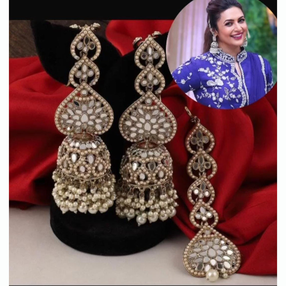 FS Collection Stylish Mirror And Pearls Earrings With Beautiful Mangtikka