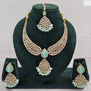 FS Collection Shimmering Crystal Stone And Pearl Necklace Set