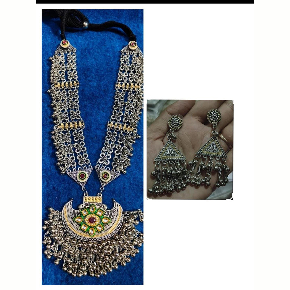 FS Collection Grand 2 Tone Kundan Stone And Pearl Necklace Set