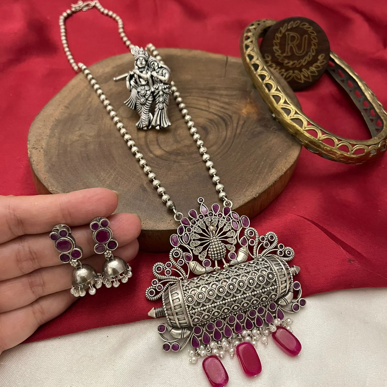 FS Collection Vintage Look Oxidised Pota Stone And Pearl Long Necklace Set