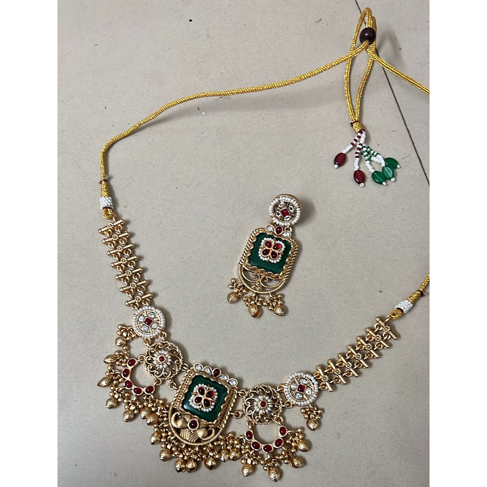 FS Collection Kundan Stone Beads And Pearl Necklace Set