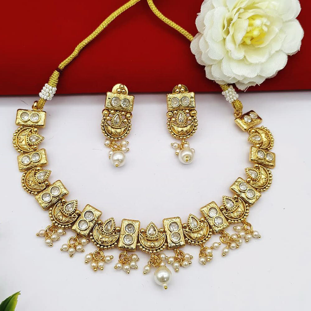 FS Collection Sparkling Pota Stone And Pearl Elegance Necklace Set