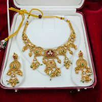 FS Collection Sparkling Pota Stone And Pearl Elegance Necklace Set