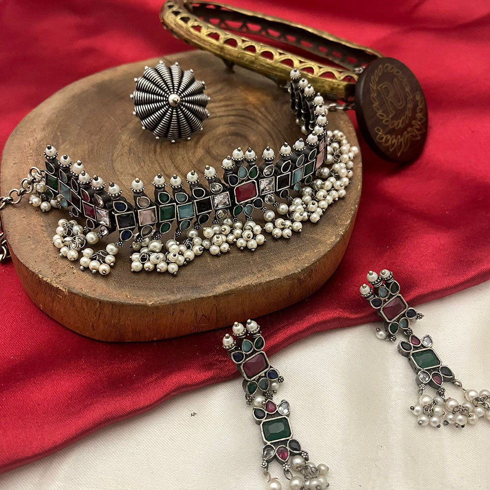 FS Collection Vintage Style Oxidised Pota Stone And Pearl Choker Necklace Set