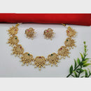 FS Collection Sparkling Pota Stone And Pearl Elegance Necklace Set