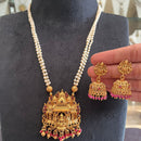 FS Collection Glamorous Pota Stone Pearl And Temple  Necklace Set