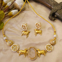 FS Collection Glamorous Pota Stone And Pearl Necklace Set