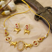 FS Collection Glamorous Pota Stone And Pearl Necklace Set