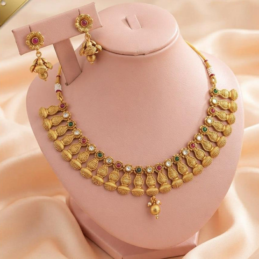 FS Collection Classic Pota Stone And Pearl Necklace Set