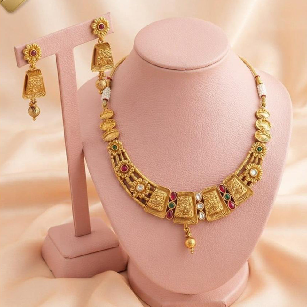 FS Collection Classic Pota Stone And Pearl Necklace Set