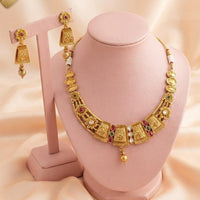 FS Collection Classic Pota Stone And Pearl Necklace Set