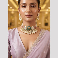 FS Collection Charming Mother of Pearl Necklace Choker Set