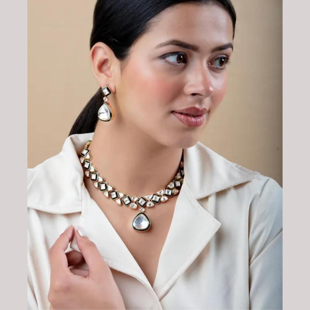 FS Collection Elegant Kundan Stone Necklace Set