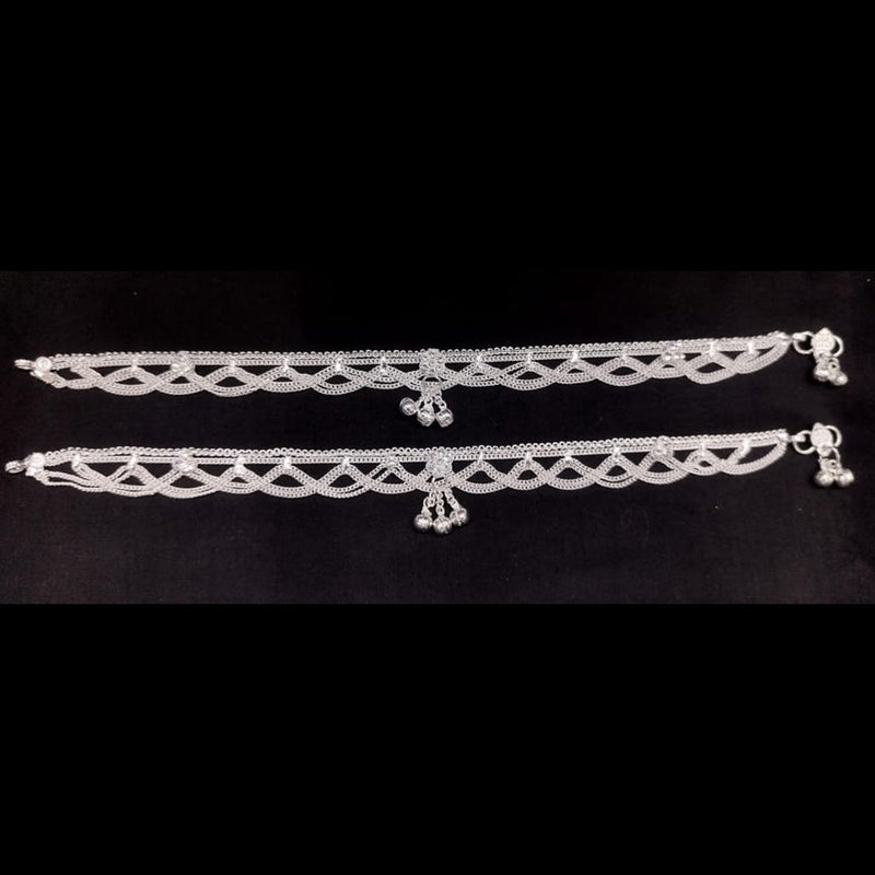 Akruti Collection Silver Plated Anklet