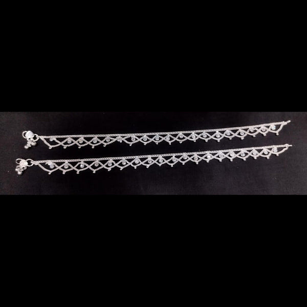 Akruti Collection Silver Plated Anklet