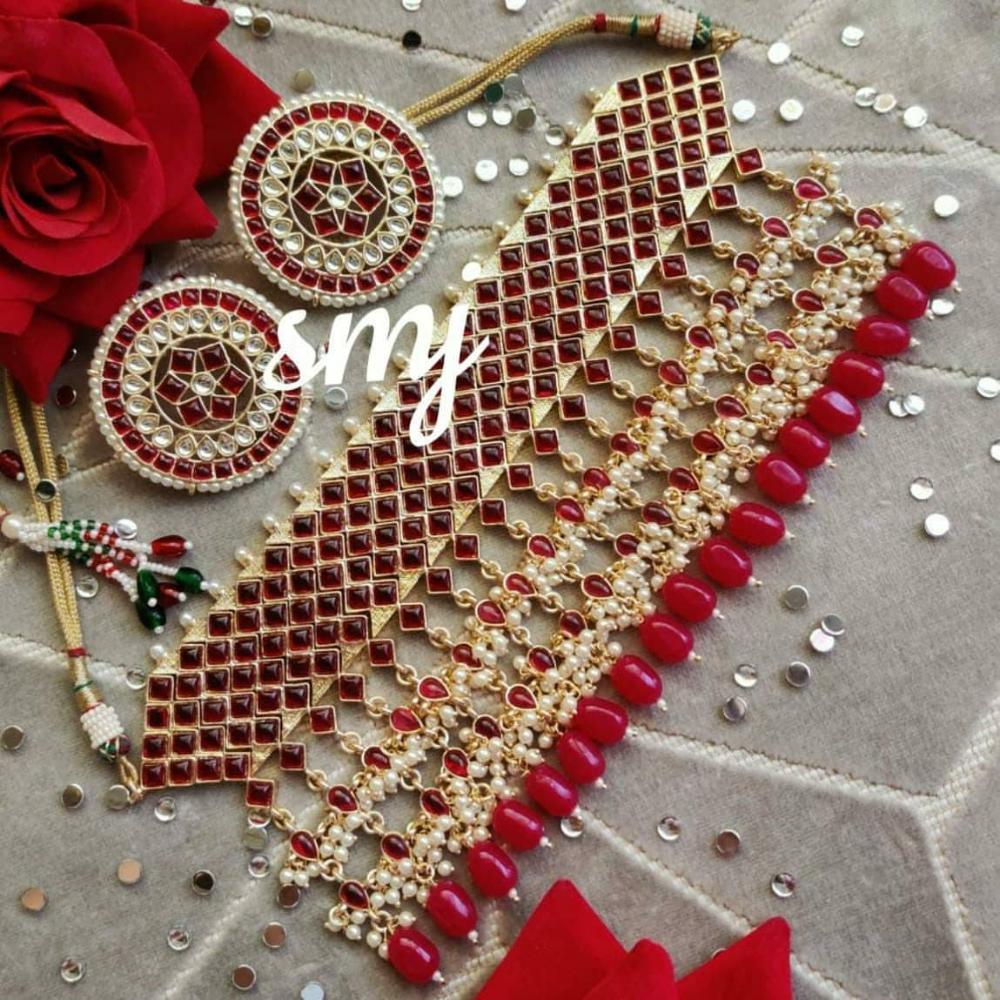 Akruti Collection Gold Plated Pota Stone And Beads Choker Necklace Set