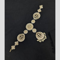 Akruti Collection Modern Heritage Kundan Glow with Pearls Maangtikka