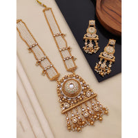 Akruti Collection Classic Kundan And Pearl Traditional Necklace Set