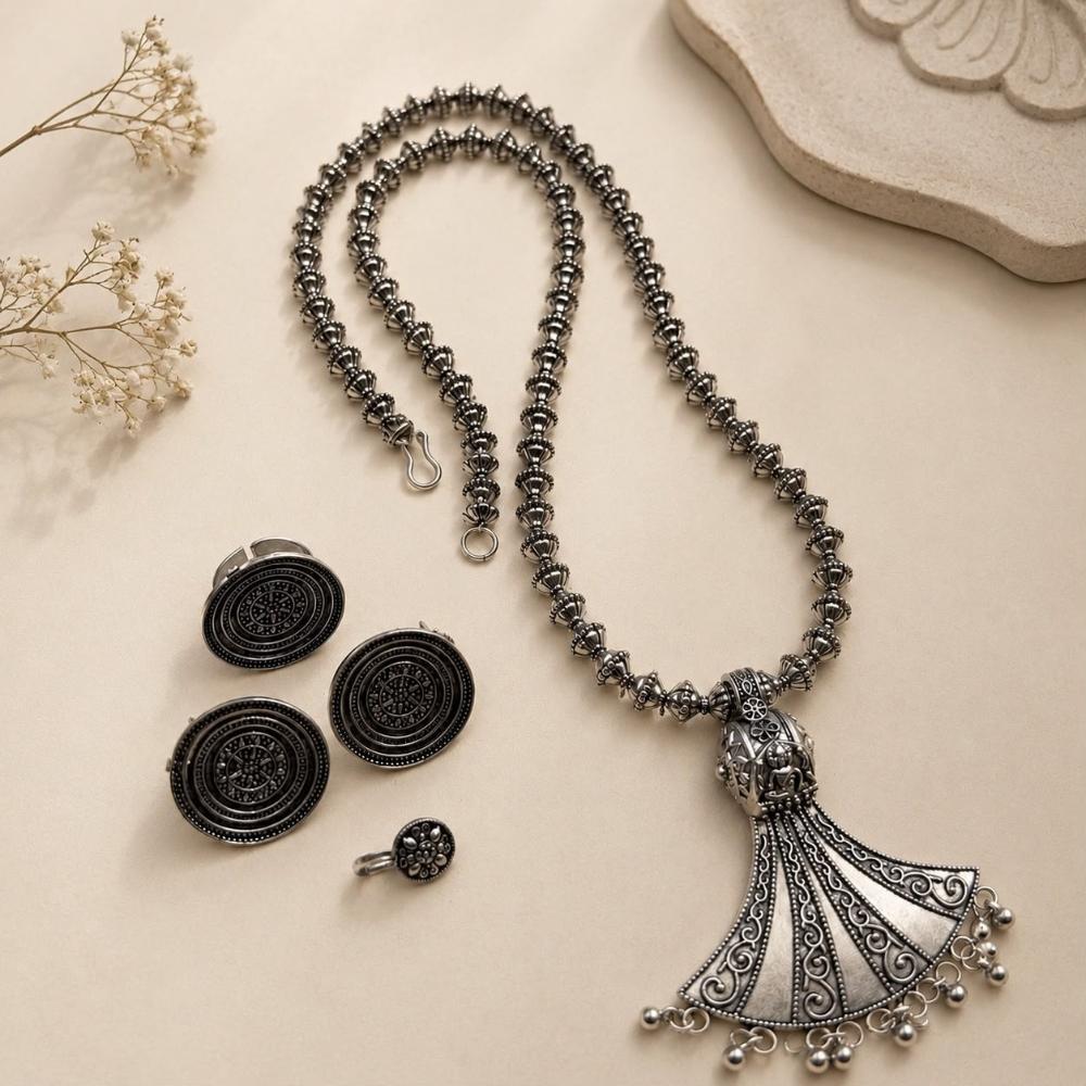 Akruti Collection Royal Oxidised Plated Ethnic Combo Set