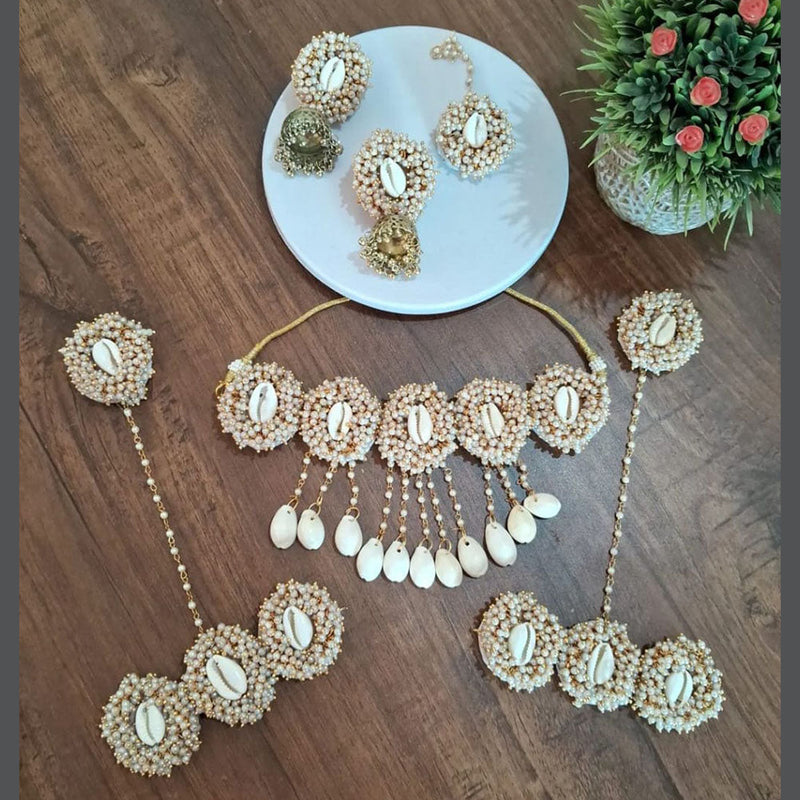 Shrijicreation Gold Plate Handmade Shell And Pearls Combo Set