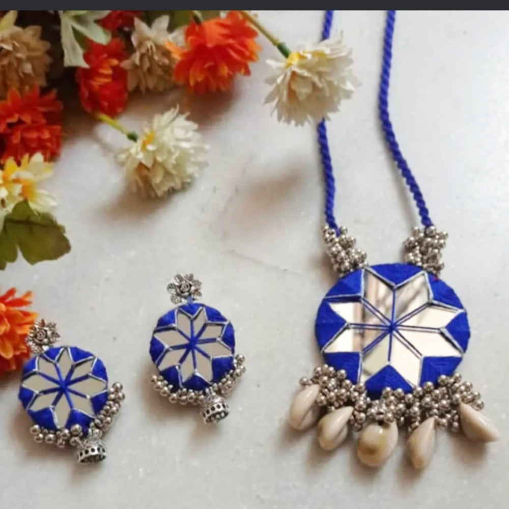 Shrijicreation Hand Made Shell Necklace Set