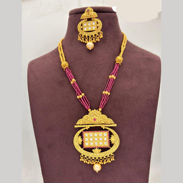 Jewel Addiction Gold Plated Kundan Stone And Pearls Necklace Set