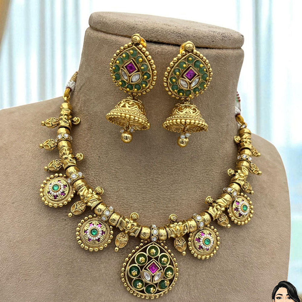 Jewel Addiction Timeless Royal Kundan And Pearl Necklace Set