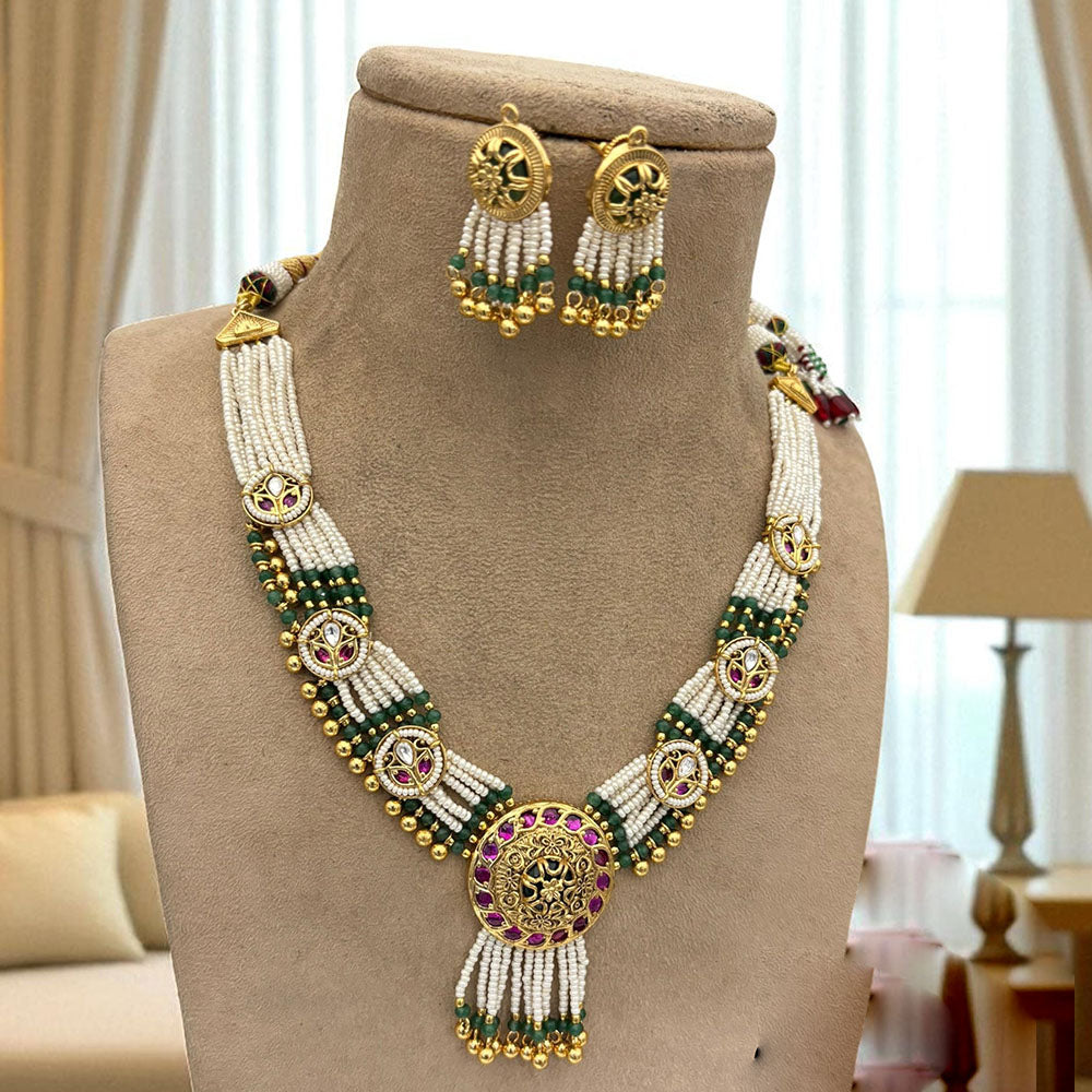 Jewel Addiction Timeless Royal Kundan And Pearl Necklace Set