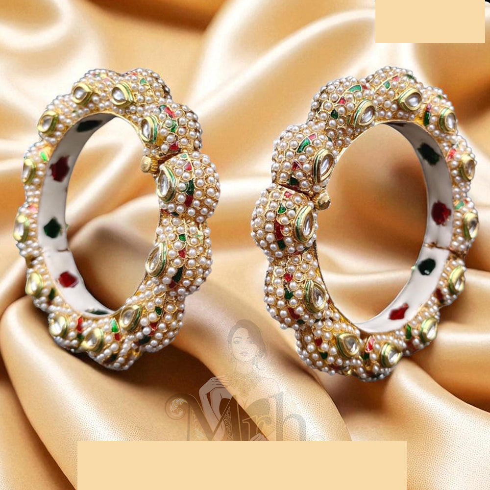 Jewel Addiction Elegant Glow Kundan And Pearls Bangles Set