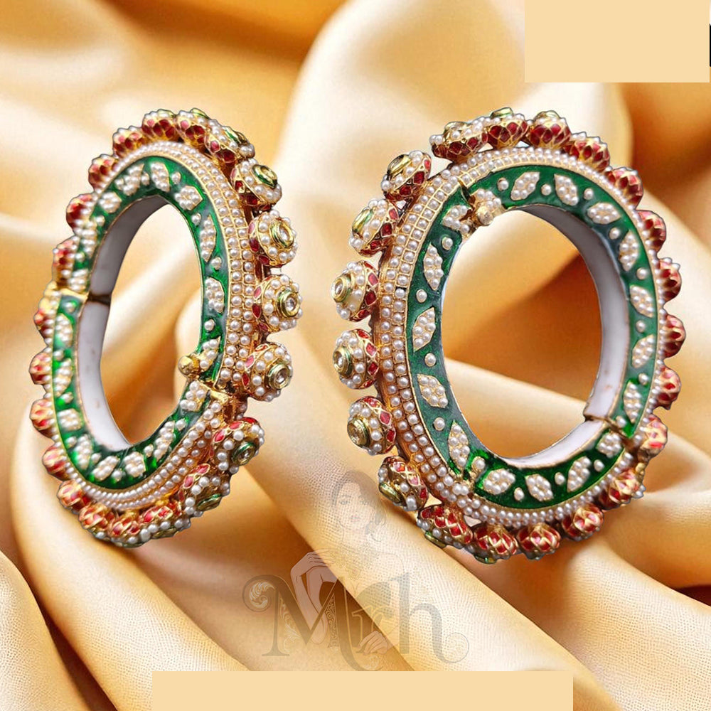 Jewel Addiction Sparkling Glow Kundan And Pearls Meenakari Bangles Set