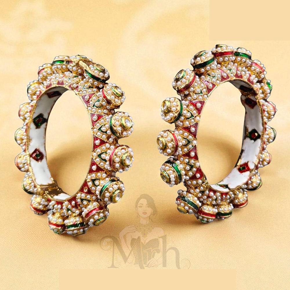 Jewel Addiction Elegant Shine Kundan And Pearls Meenakari Bangles Set