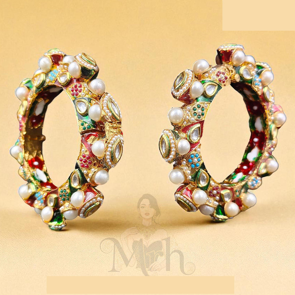 Jewel Addiction Elegant Shine Kundan And Pearls Meenakari Bangles Set