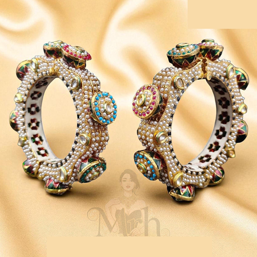 Jewel Addiction Timeless Beauty Kundan And Pearls Bangles Set