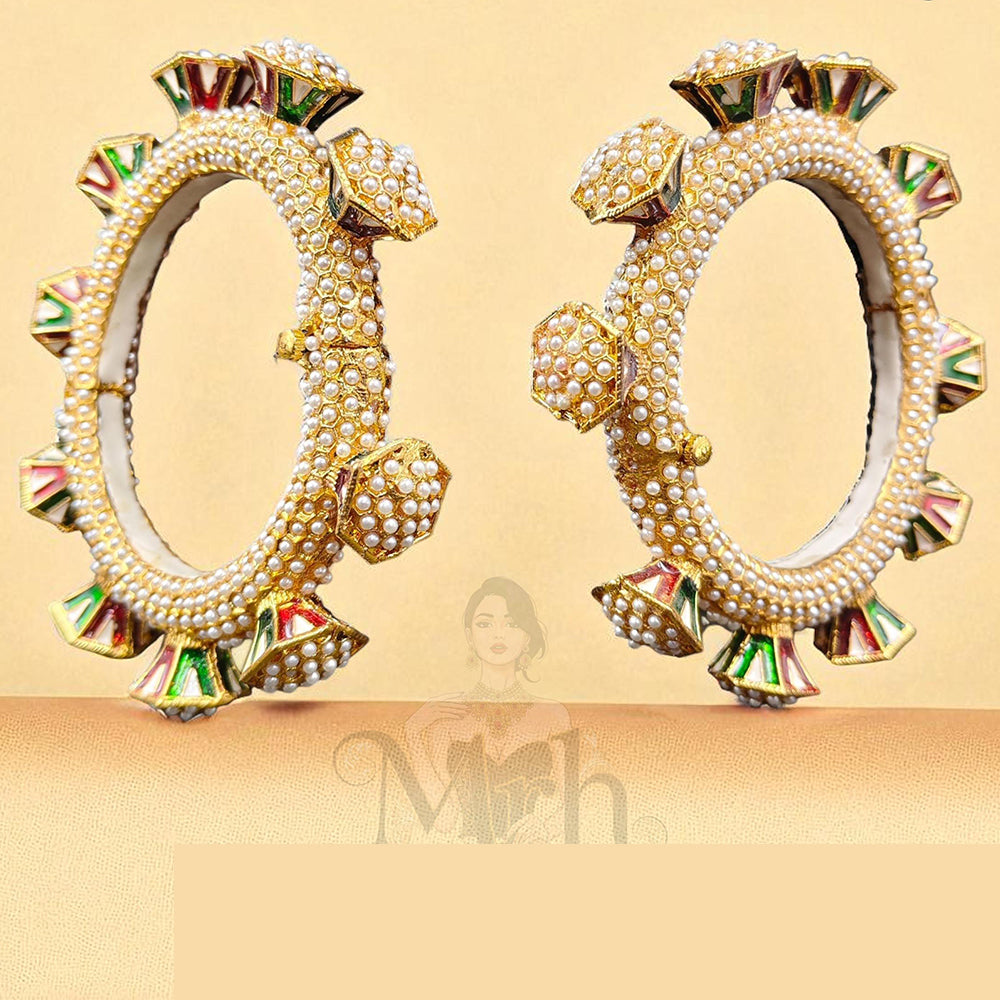 Jewel Addiction Sparkling Charm Kundan And Pearls Bangles Set