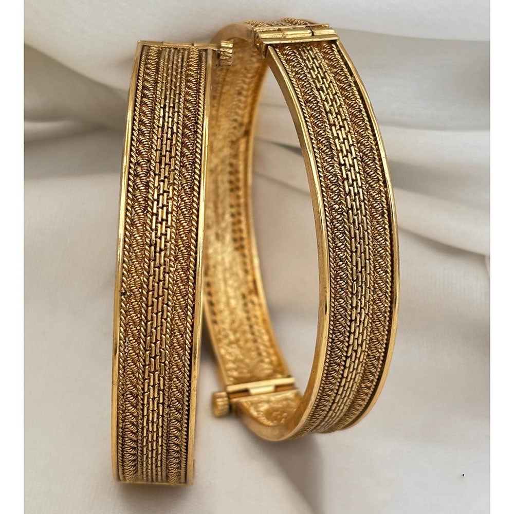 Jewel Addiction Vintage Style Openable Bangles Set