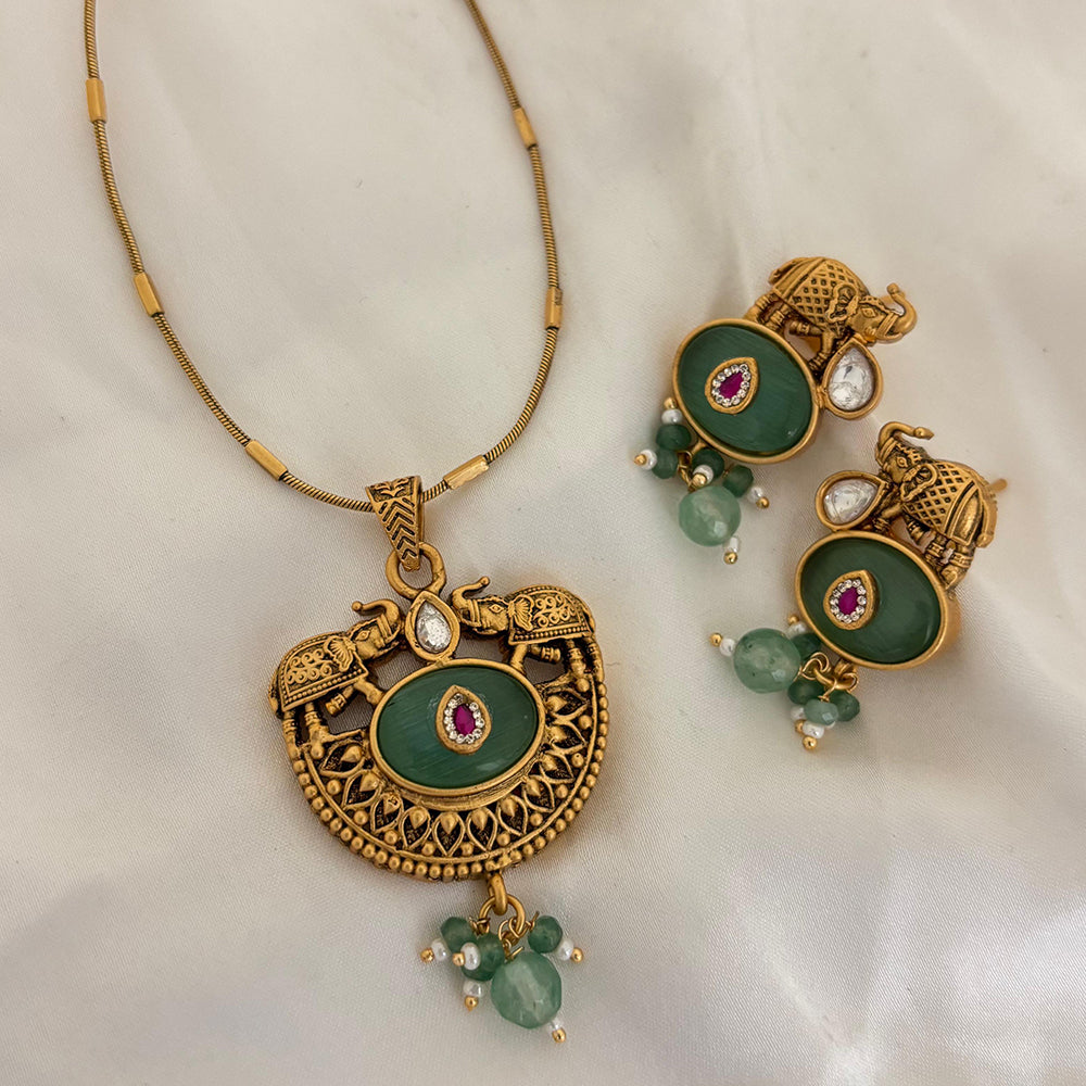 Jewel Addiction Pota Stone And Pearl Designer Pendant Set