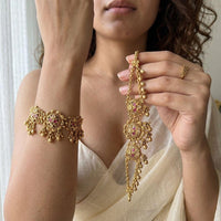 Jewel Addiction Heritage Style Pota Stone And Pearl Adjustable Bracelet