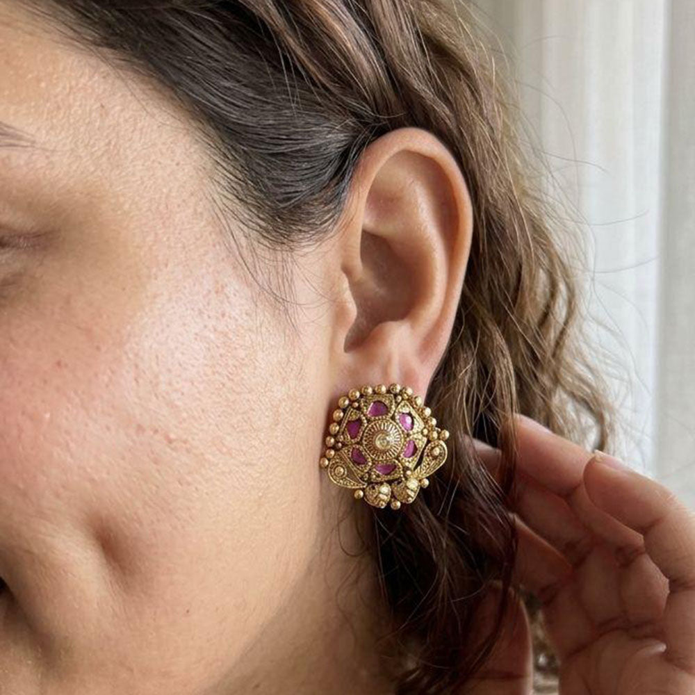 Jewel Addiction Royal Pota Stone Pearl Stud Earrings