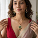 Jewel Addiction Elegant Pota Stone And Beads Chain Pendant Set for Women