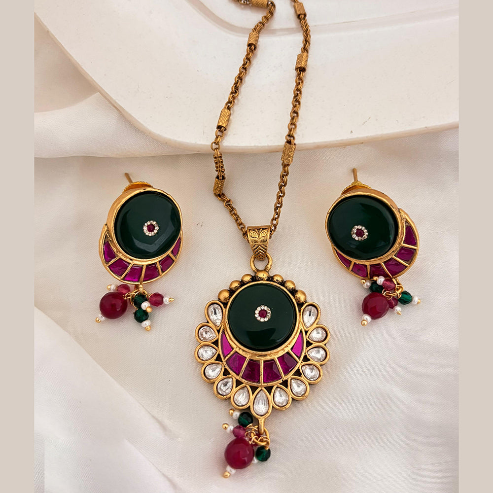Jewel Addiction Pota Stone And Pearl Designer Pendant Set