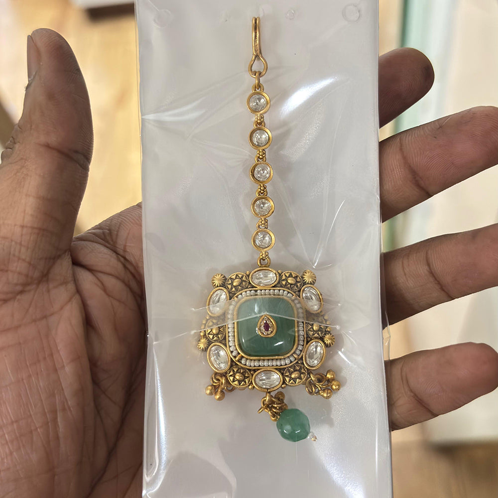 Jewel Addiction Graceful Pota Stone And Pearl Maangtikka