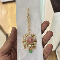 Jewel Addiction Graceful Pota Stone And Pearl Maangtikka